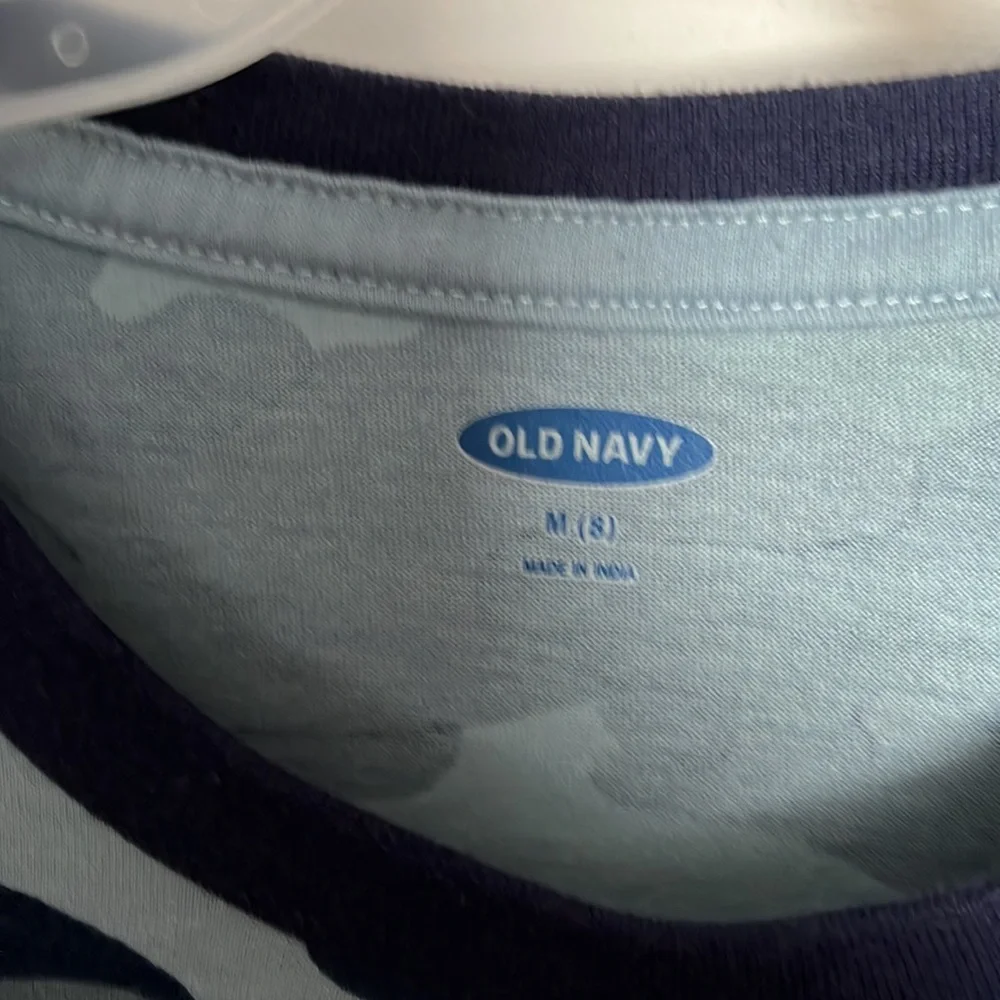 Old Navy blue camo short sleeve t-shirt
